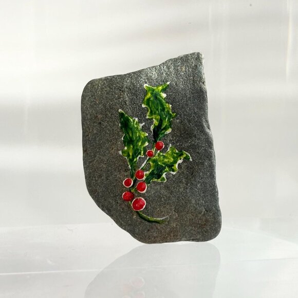 Vintage Jewelry - Hand Painted Mistletoe Rock Christmas | Holiday Themed Vintage Brooch Pin